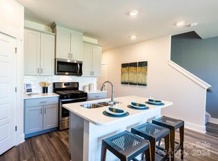 2224 Belterra Dr, Charlotte, NC 28216