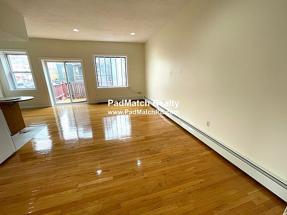 Living/dining & Kitchen