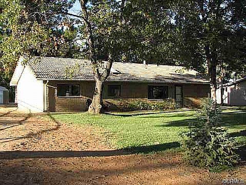 2nd image of 31 Cherokee Ln