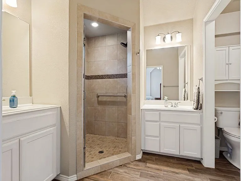7901 Stonehaven Ln — Photo 9