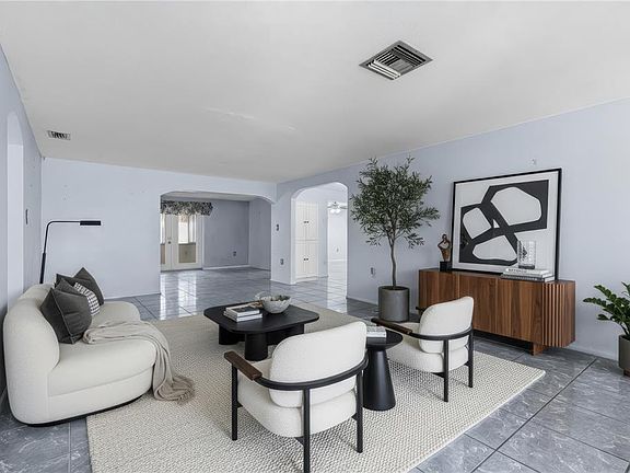 5th image of 9004 Lido Ln