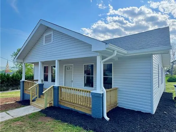 511 5th St, North Wilkesboro, NC 28659