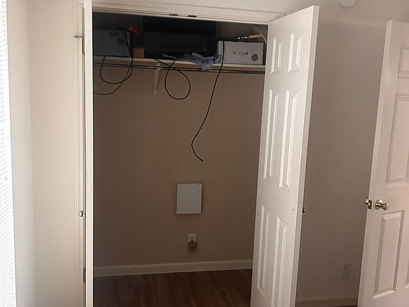 3rd image of 3809 Spicewood Springs Rd APT 233