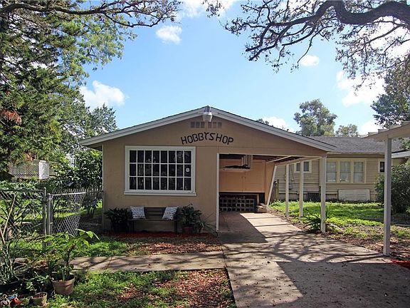 5th image of 2302 N Crystal Lake Dr