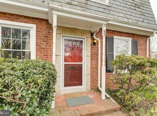 3360 S Utah St, Arlington, VA 22206