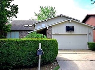 3029 Rennes Ct, Northbrook, IL 60062