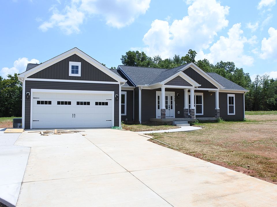 1st image of 120 Crooked Creek Dr