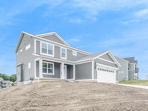2nd image of 6048 Marblehead Dr NE