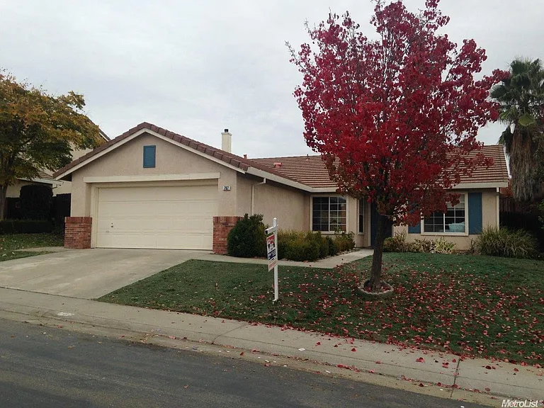 767 Agostini Cir — Photo 1