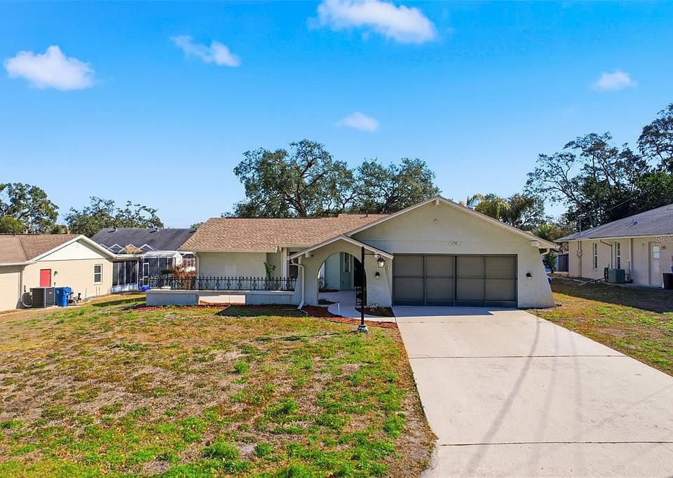 1st image of 1196 Macfarlane Ave