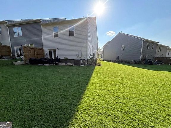 3rd image of 2312 Blue Monarch Dr