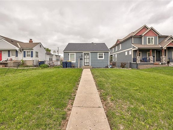 3rd image of 2532 W Paseo Blvd