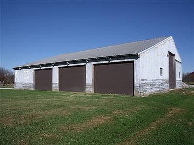 2nd image of 5556 E County Road 600 S