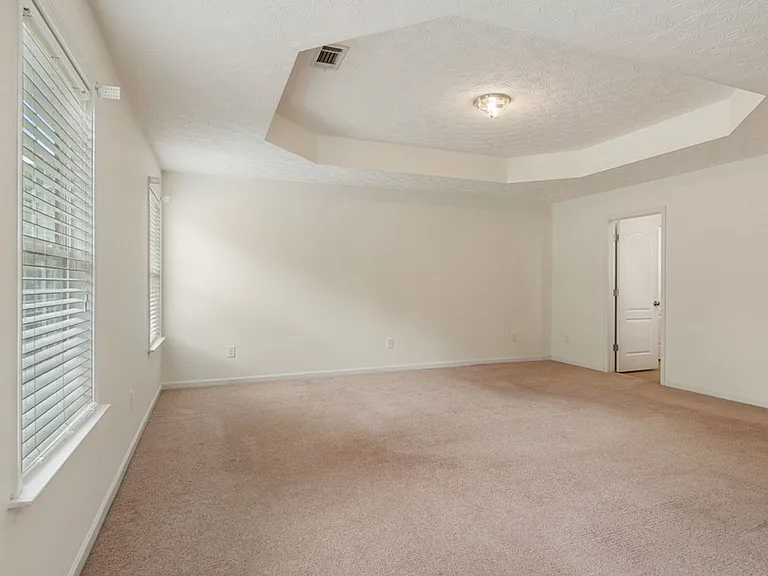 5186 Freedom Ridge Ct — Photo 13