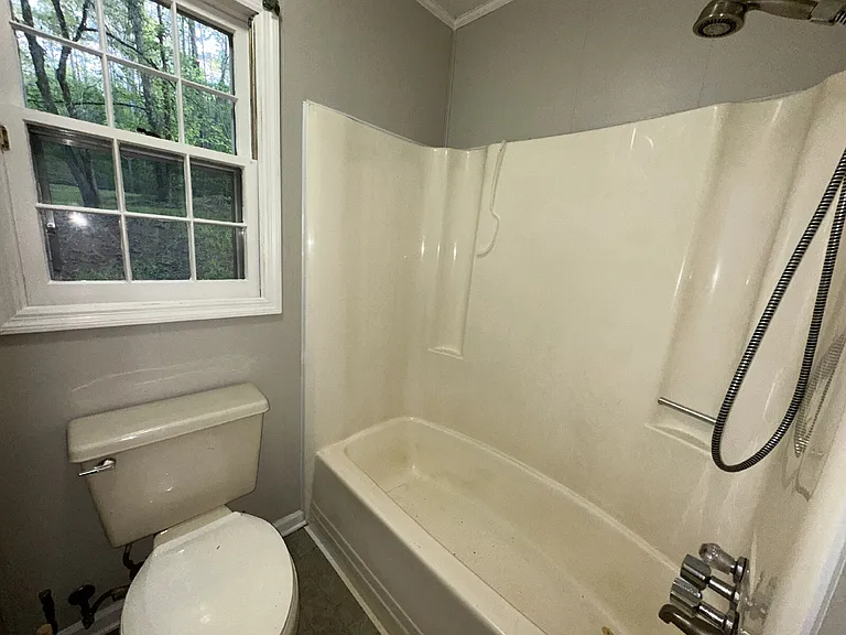 1218 Salem Chipley Rd — Photo 10