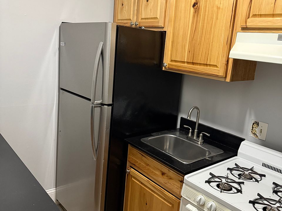 1st image of 36 Burlington Ave APT 12