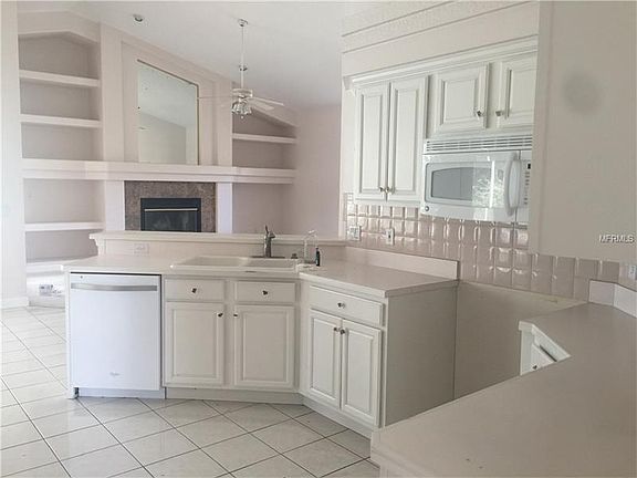 4th image of 7901 Courtleigh Dr