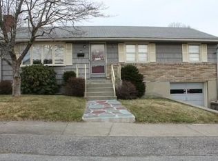 23 Cleveland Rd, Watertown, MA 02472