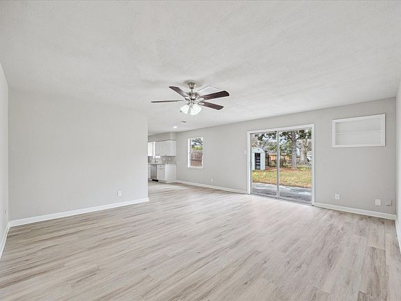 4th image of 5922 Fontenelle Dr