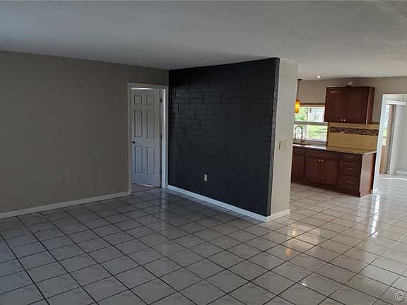 5th image of 8550 NW 27th Pl #1