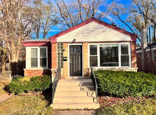 12537 S Throop St, Calumet Park, IL 60827