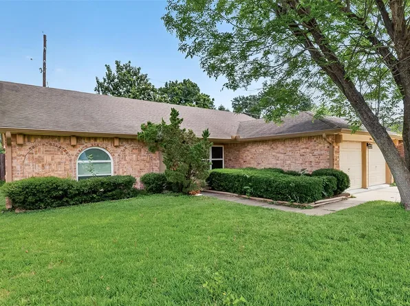15806 Pfeiffer Dr, Houston, TX 77082