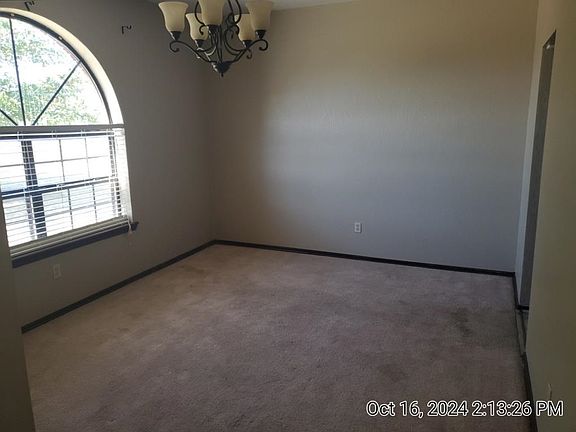 5th image of 4 NW Havenshire Cir