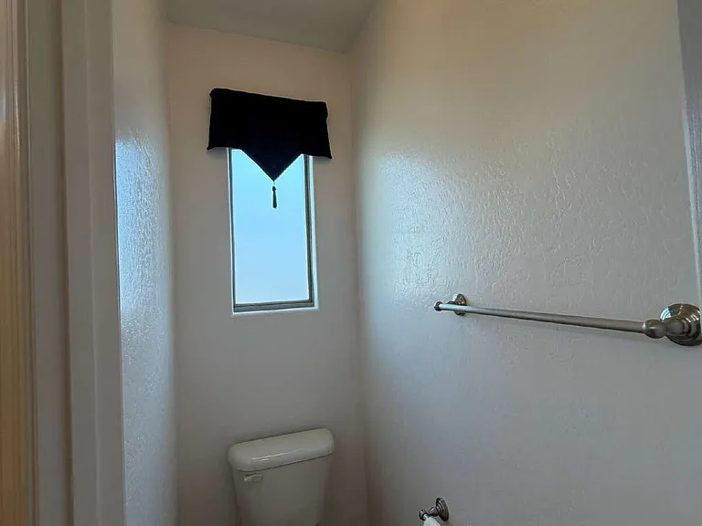 5621 E Adrian Ave — Photo 31