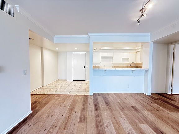2nd image of 11347 Nebraska Ave APT 206