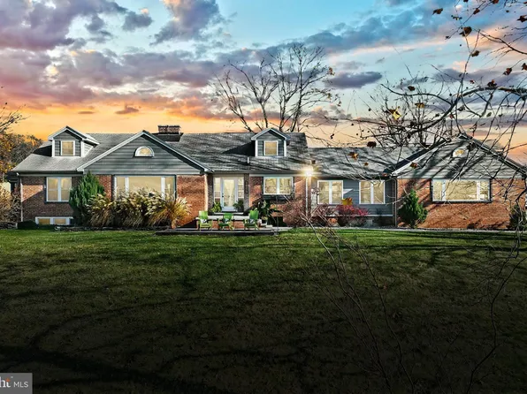 3955 Jefferson Rd, Glen Rock, PA 17327