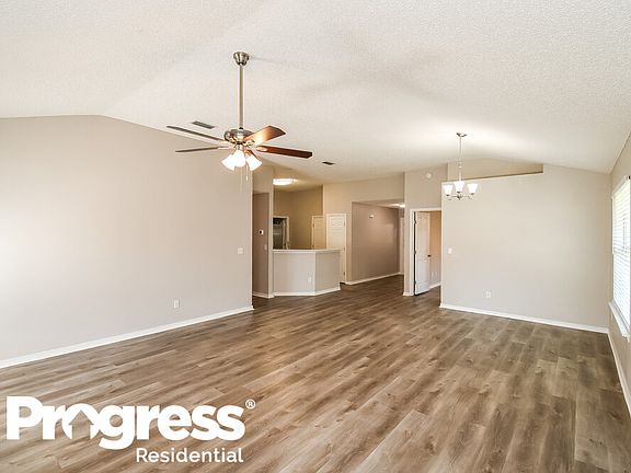3rd image of 2354 Creekfront Dr