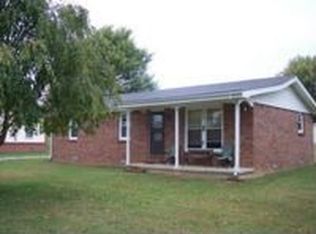 651 Baker Dr, Lafayette, TN 37083