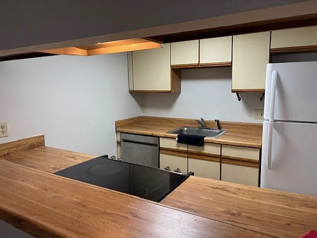2177 Sandpiper St — Photo 3