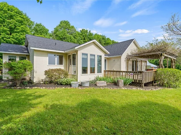 322 County Route 35, Fulton, NY 13069