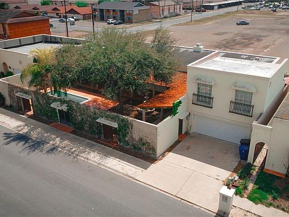 3rd image of 805 Ij St