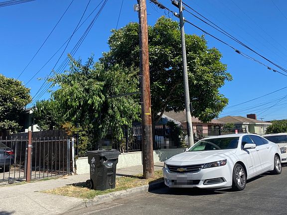 3rd image of 9602-9604 Holmes St