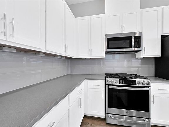 2nd image of 4507 Whitney Park Way