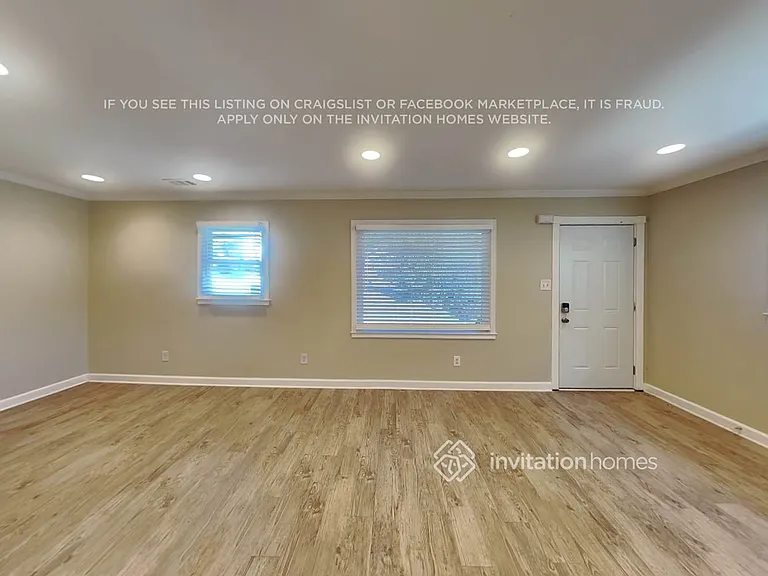 2434 N Main St NW — Photo 5