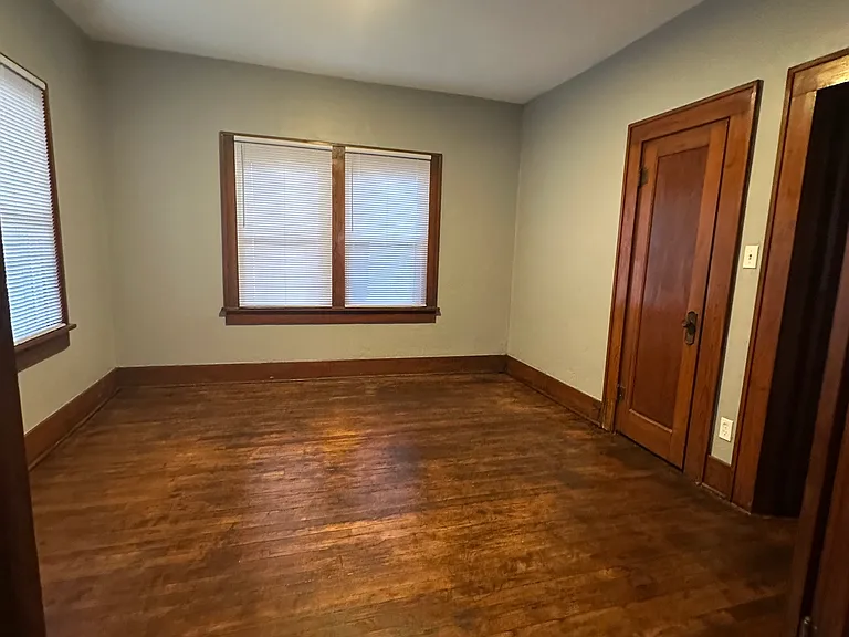 1619 W Iowa Ave — Photo 6