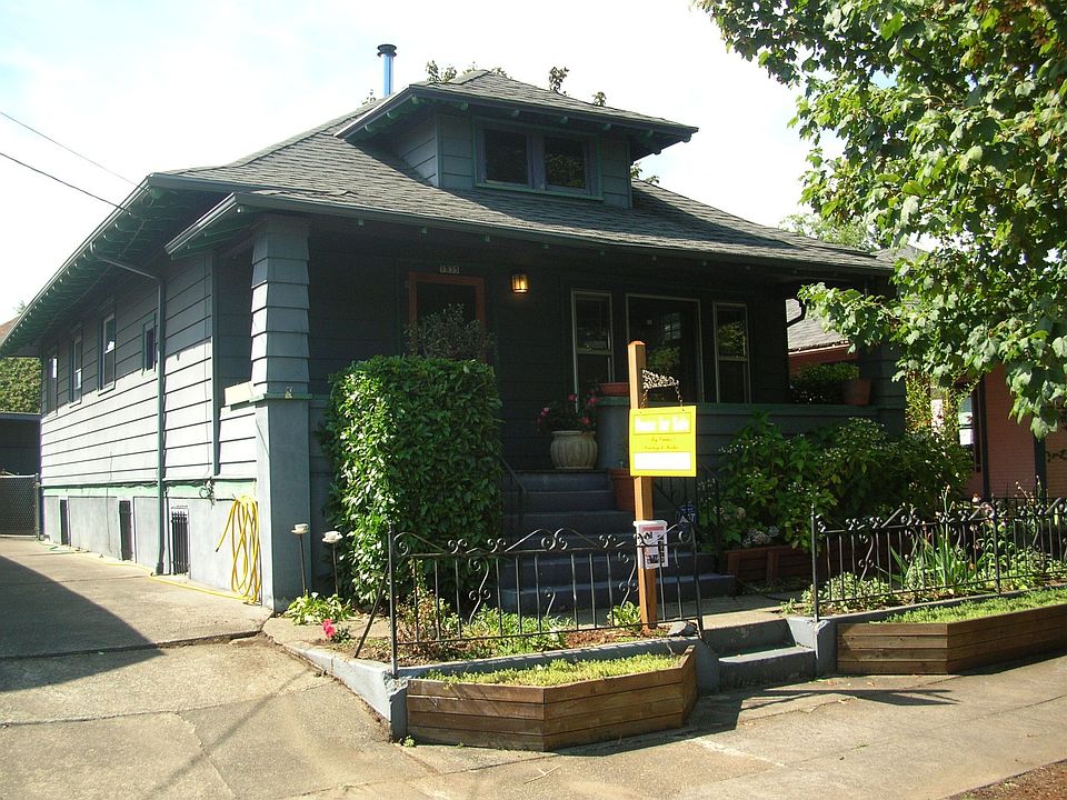 Hawthorne Bungalo