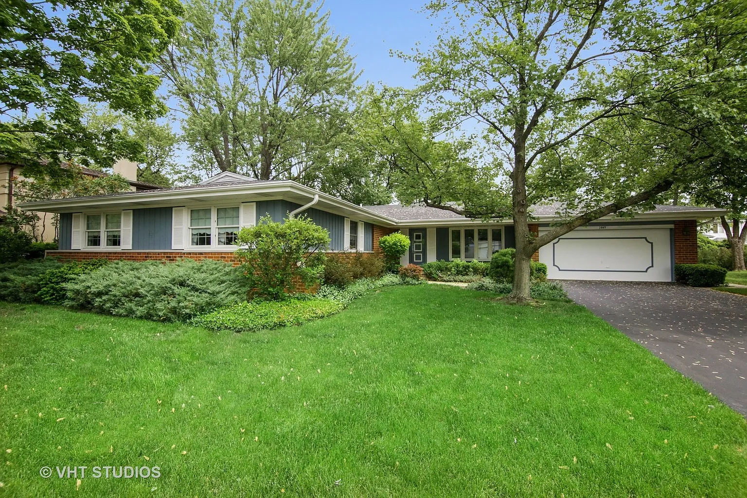 2045 Clover Rd photo 1