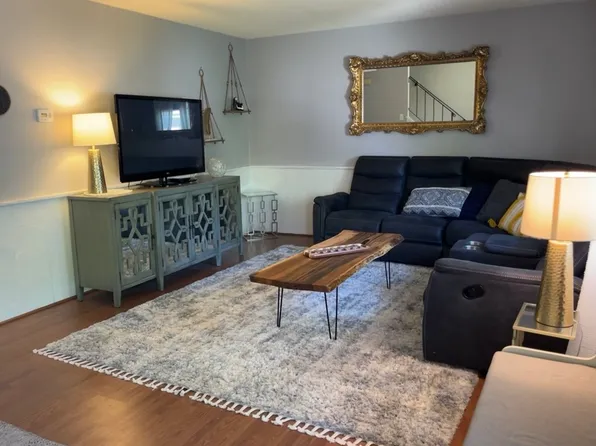 45 Pamela Ln, Amesbury, MA 01913