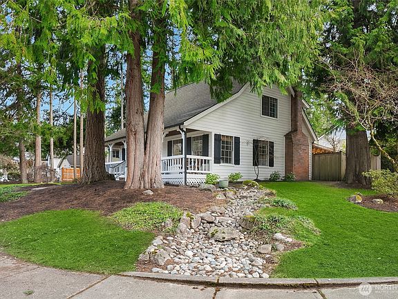3rd image of 22607 NE 19th Street