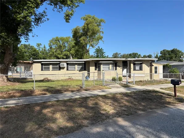 202 Mobile Pl, Brandon, FL 33510