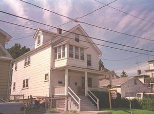 86 Stephen St, Stamford, CT 06902