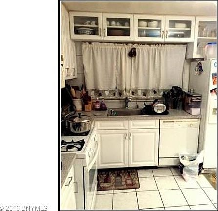 3rd image of 1440 E 105th St