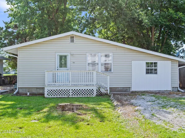 721 S Central St, Centralia, MO 65240