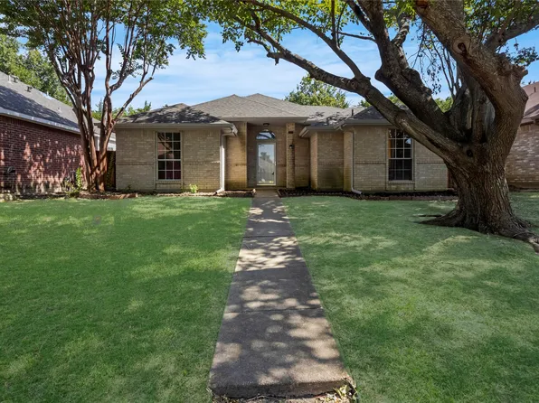 710 Austin Dr, Desoto, TX 75115