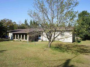 8757 Hollywood Rd, Nekoosa, WI 54457