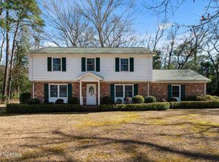 3700 Canterbury Rd, Trent Woods, NC 28562